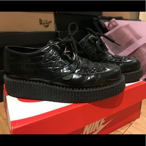 Underground leather shoes.